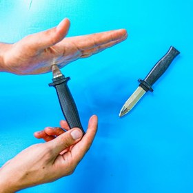 تصویر چاقو فنری (شوخی) 