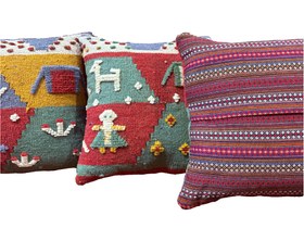 تصویر کوسن گلیم‌گبه / کد PS0405 Cushion of the kilim / code PS0405