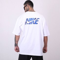 تصویر تیشرت مردانه قواره دار باکسی پشت چاپ نایک 