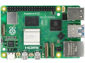 تصویر رزبری پای ۵ با رم ۸ گیگابایت 