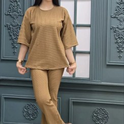 تصویر ست مانتو شلوار یقه گرد 