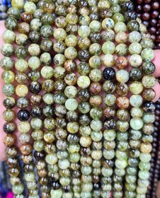 تصویر ریسه سنگ گارنت سبز 