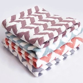 تصویر حوله دستی پولیشی وارداتی سایز 70 در 35 طرح مزدا 