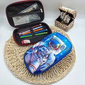 تصویر جامدادی تبلتی طرح فضانورد 