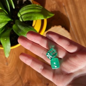 تصویر تاس شیشه ای رنگی 14 میل Dice