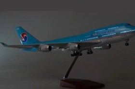 تصویر ماکت هواپیما بوئینگ 747 کره جنوبی | Airplane Model 1:150 Boeing 747-800 Korean Air 