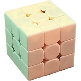 تصویر روبیک ۳ در ۳ خودرنگ 