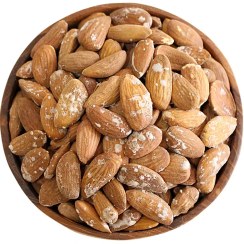 تصویر مغز بادام درختی نمکی 