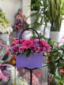 تصویر کیف گل کوچک بنفش 