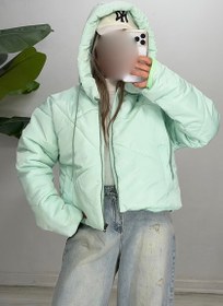 تصویر کاپشن بیسیک کلاهدار 