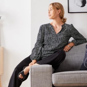 تصویر بلوز مشکی خال خالی زنانه چیبو 