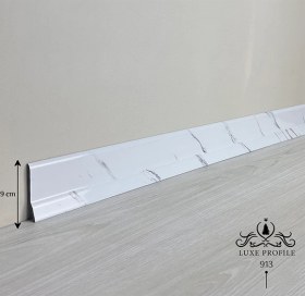 تصویر قرنیز طرح سنگ سفید پی وی سی 9cm کد 913 