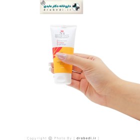 تصویر کرم ضد آفتاب رنگی SPF60 مدیلن ضد آفتاب صورت مدل کرم ضد آفتاب رنگی SPF60 مدیلن پوست چرب و نرمال SPF 60 حجم 50 میل برند مدیلن بژ روشن