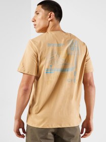 تصویر تی‌شرت گرافیکی با طراحی پشت برند timberland Back Graphic T-Shirt