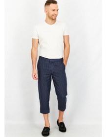 تصویر شلوار کتان مردانه با فیت کاروت و نوار راه‌راه، سرمه‌ای برند selected Men Carrot Fit Stripe Drawstring Crop Pants, Navy