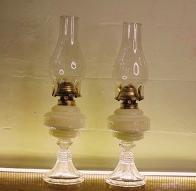 تصویر چراغ بارفتن نفتی 