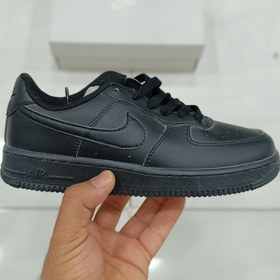 تصویر کتونی بچه گانه نایک ایرفورس ۱ تمام مشکی Nike Air Force 1 