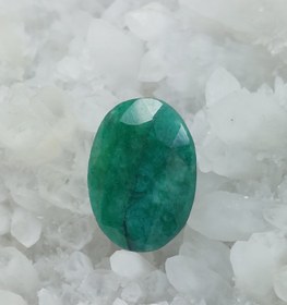 تصویر نگین زمرد هندی 