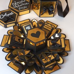 تصویر باکس هدیه مدل سوپرایز آیتم دار به همراه بگ ست 