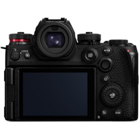 تصویر دوربین بدون آینه پاناسونیک مدل Lumix S1R II با فوکوس خودکار و دستی 