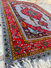 تصویر پیش‌نویس ۸ فرش گل ابریشمی زیبا