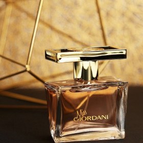 تصویر عطر زنانه میس جوردانی از برند اوریف لیم ادوپرفیوم با ماندگاری بالا ، گرم و شیرین ،50ml MISS GIORDANI Eau de parfum