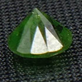 تصویر جواهر دمانتوئید D69 