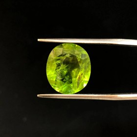 تصویر نگین قیمتی زبرجد معدنی 250229 