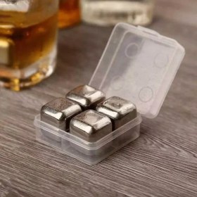 تصویر یخ استیل مکعبی 4 عددی 4-piece steel ice cube
