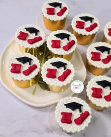 تصویر کاپ کیک جلسه دفاع فارغ التحصیلی 