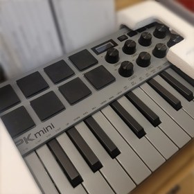 تصویر میدی کنترلر Akai Mpk Mini Mk3 | کارکرده 