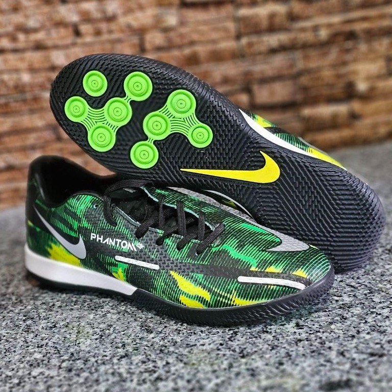 nike phantom x3