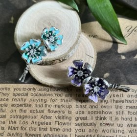 تصویر کد A-229 | گل سینه گل سوسن 