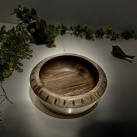 تصویر کاسه پذیرایی چوبی تابان 