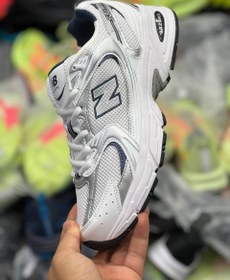 تصویر کتونی ویتنامی نیوبالانس 530 سایز:۴۰تا ۴۵ در چندرنگ شیک - سایز:۴ New balance 530