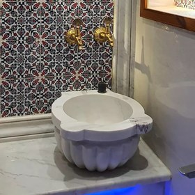 تصویر کاسه حمام ترکی سنگی سفید مدل لیره ارسال امن به کل کشور با بسته بندی ویژه و محکم با گارانتی تعویض درصورت آسیب 