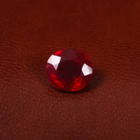 تصویر نگین یاقوت سرخ کد ۳۰۰۲۴ 