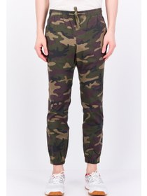 تصویر شلوار جگر مردانه با طراحی استتاری، ترکیب رنگ سبز برند gap Men Regular Fit Camouflage Jogger Pants, Green Combo