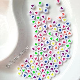 تصویر مهره قلب سفیدرنگی 