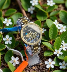 تصویر ساعت زنانه اتوماتیک نگین دار طلایی برند SHADOW 