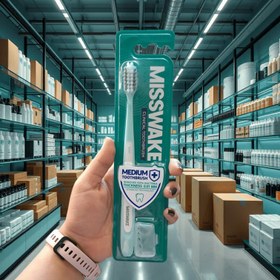 تصویر مسواک متوسط ( مدیوم ) میسویک سبز 