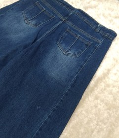 تصویر شلوار لی شافل زنانه دمپا ریش رنگ سورمه‌ای با رادو - ۳۱=۴۰ 