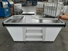 تصویر میز صندوق فروشگاهی ثابت طرح تاو ۲۰۰ 