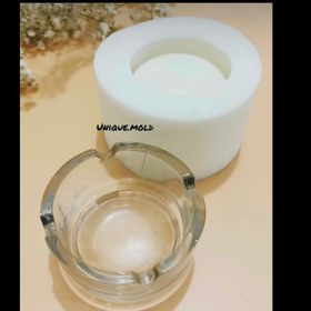 تصویر زیر سیگاری دایره 