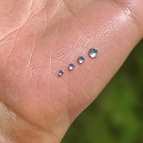 تصویر نگین ورقه ای نقره ای ۸۱ عددی کد J114 