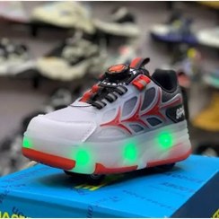 تصویر کفش اسکیتی چراغدار کفش اسپورت کفش وارداتی (پس کرایه) 