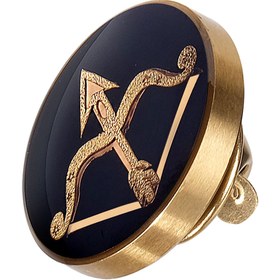 تصویر بج سینه آذر 