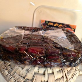 تصویر خرما عویدی شهد دار بسته بندی 1 و نیم کیلویی 