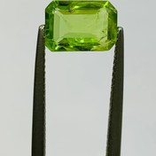 تصویر نگین زبرجد اصل آفریقا سایز 10*7 تراش امرالد 