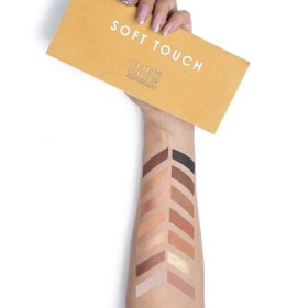 تصویر پالت سایه ۱۴رنگ فیوچرمیکاپ مدل Soft Touch Future Makeup 14 Color Eyeshadow Palette (Soft Touch) – FU2301